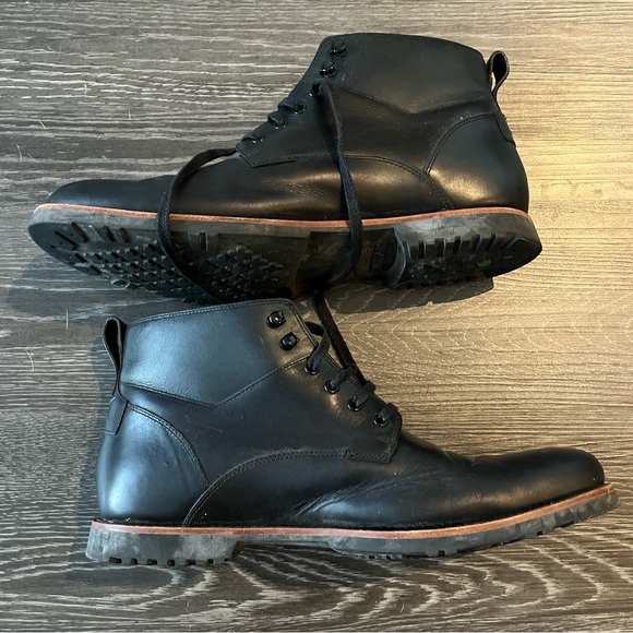Timberland | Men's Kendrick Waterproof Chukka Boots | Black | 11 - Picture 3 of 5